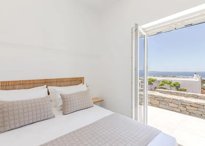 Melora Paros Vila Angairiá