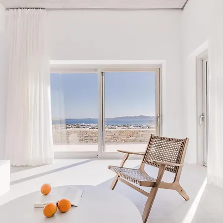 Melora Paros * Angairia